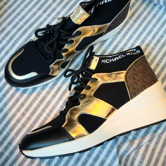 Brand New MK Liv logo mixed-media wedged sneakers size 9.5 womens - Picture 2 of 5